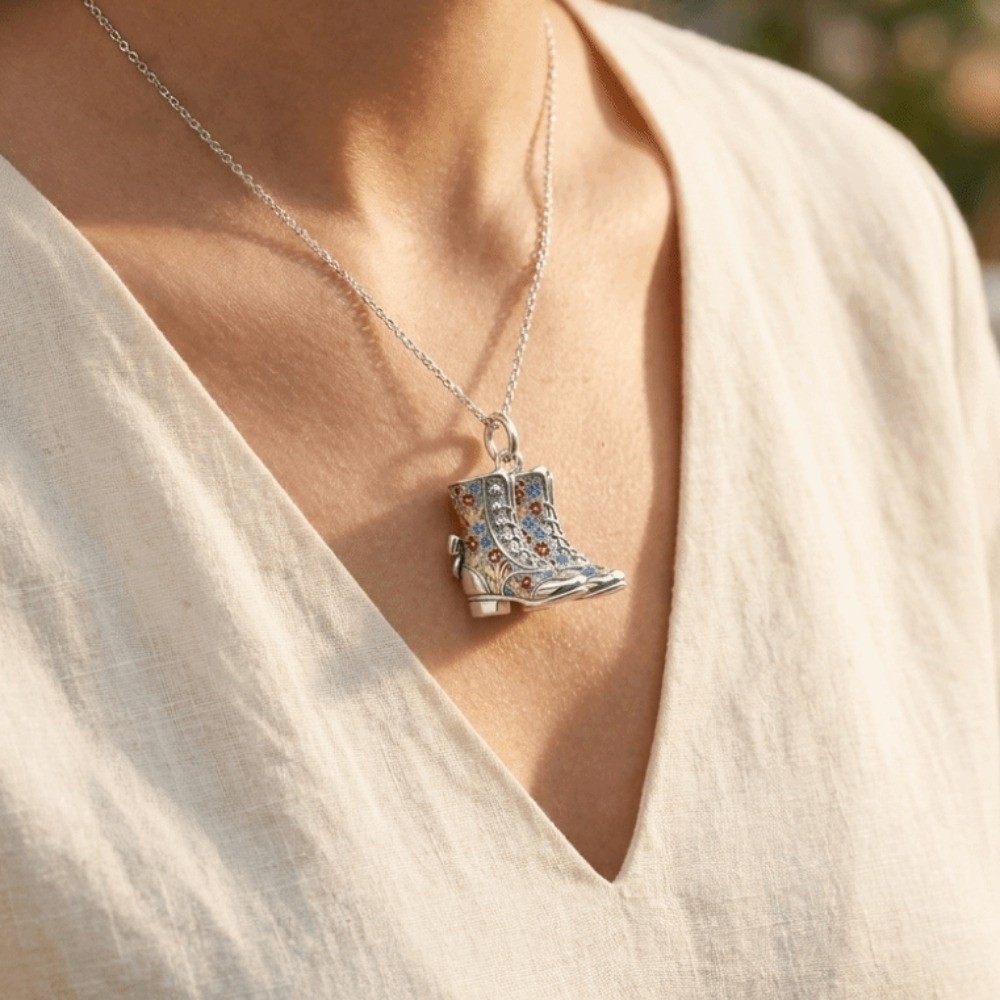 세련된 스테인리스 스틸 소재의 귀여운 만화 펜던트, 미 - Jewelry Making London 리뷰 및 가격